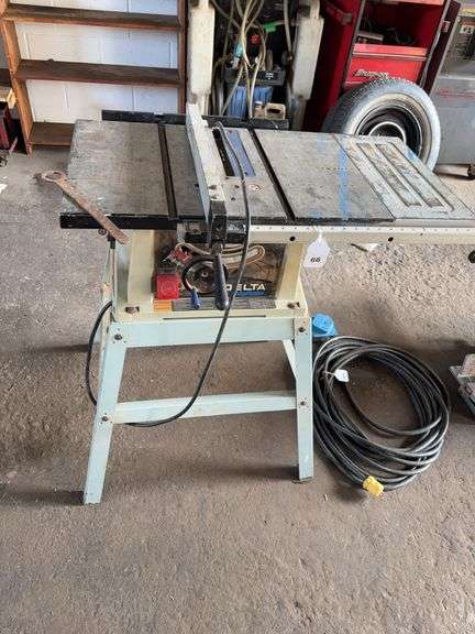 Delta Shopmaster table saw image