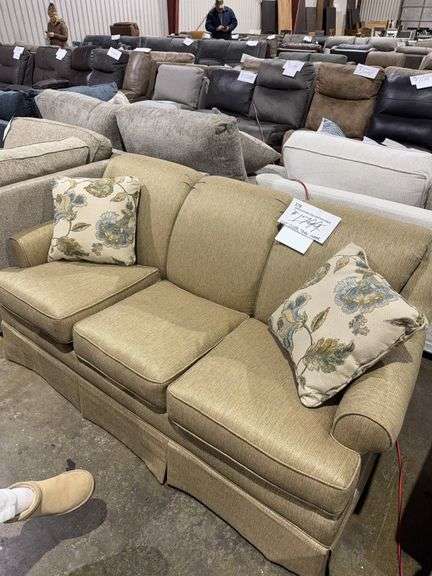 3 cushion sofa image