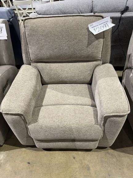 CALVIN PWR WLLSVR RECLINER- PECAN - BASSETT FURNITURE IND., INC image