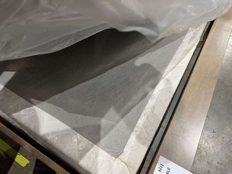 Jamison Queen Foundation Only image