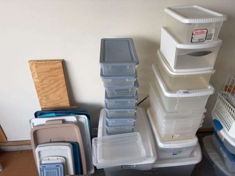 Plastic storage boxes of various sizes image