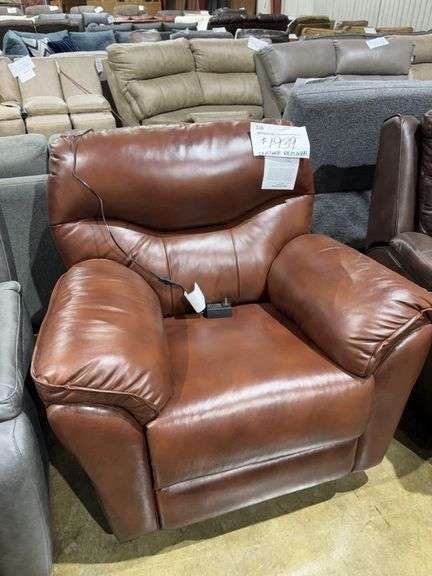 LEATHER ROCKER W/PWR HR PLUS - SOUTHERN MOTION image
