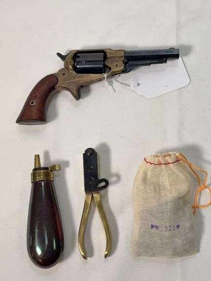 F. LLI Pietta  31  Remington Reproduction.   H008893  2005 image