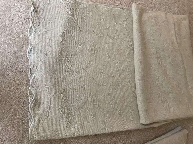 King size coverlet  light green with 2 shams image