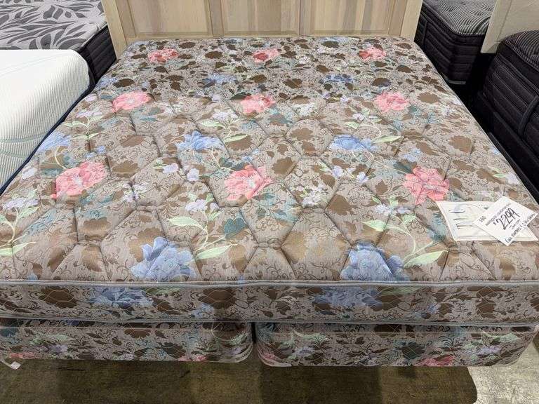 KING MATTRESS COVER 1624 DISCONT. - SOLSTICE SLEEP PRODUCTS image