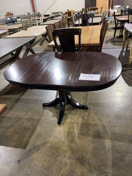 OVAL TABLE & BASE W/ 1 18” LEAF image