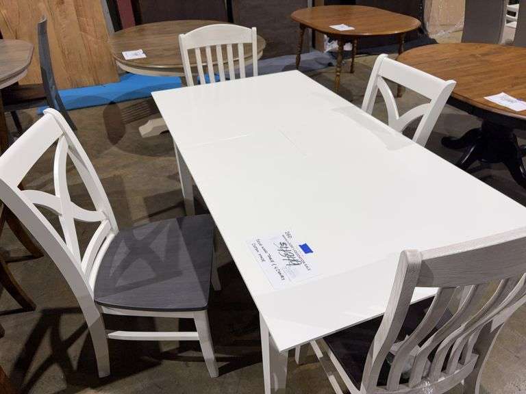 SHAKER TABLE & 4 CHAIRS image