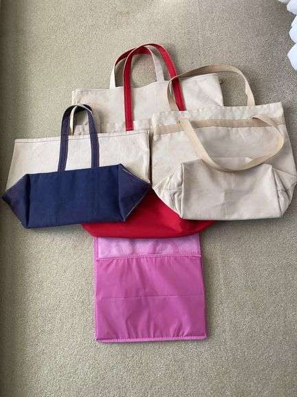 4 tote bags image