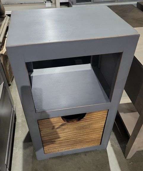 PROGRESSIVE FURNITURE SIDE TABLE W/ BASKET  A512-29G 8752270 01560 102391 image