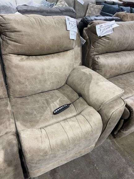 Power sectional end piece with massage and heat settings image