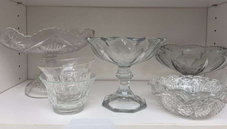 Clear & pattern glass pedestal dishes, berry bowls image