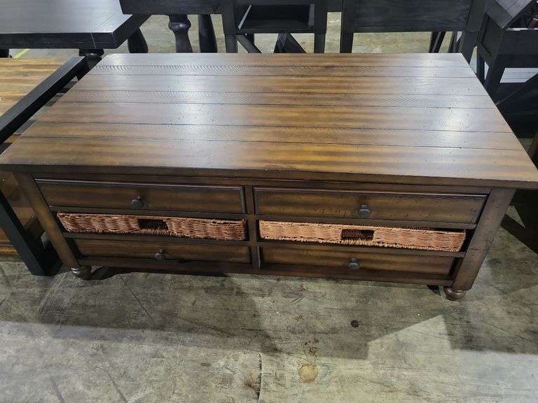 RECT. LIFT-TOP COCKTAIL TABLE - MAGNUSSEN HOME FURNISHINGS, INC 7096530 image