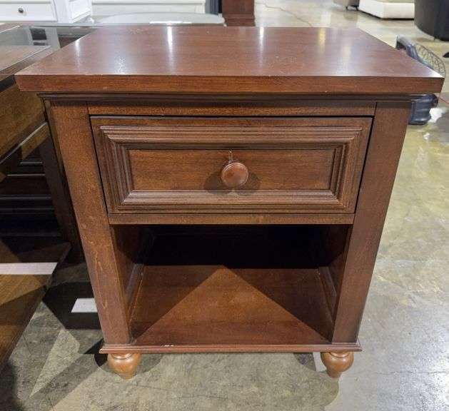 1 DDAWER NIGHT STAND - LEGACY CLASSIC FURNITURE, INC. image