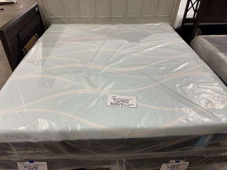 Tempur Pedic Luxe Breeze King Mattress Only image