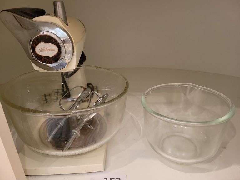 Sunbeam Mixmaster w/Bowls and Accessories, Black & Decker Handy Chopper, Salad Spinner, Manual Grinder image