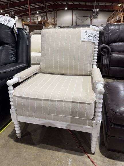 PIPPA ACCENT CHAIR - BASSETT FURNITURE IND., INC image