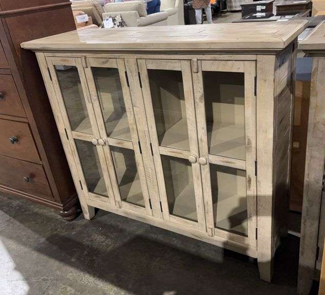 Display cabinet image