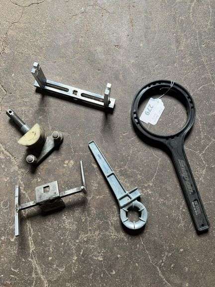 Fuel service tools image