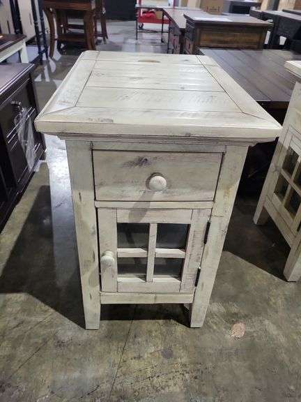 JO-FRAN, INC RUSTIC SHORES CHAIRSIDE TABLE W/POWER  7804180 image