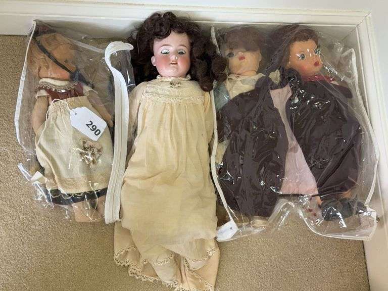Antique dolls image
