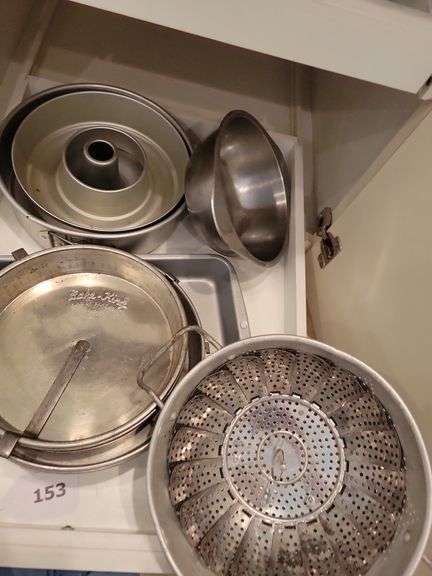 Colander, Steamer, Pie Pans, Metal items image