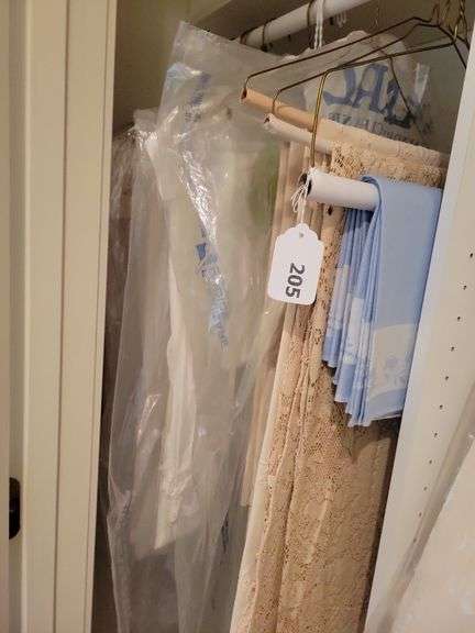 Table Runners, Linens image