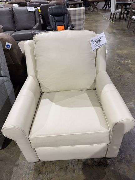 BASS  RECLINING LEATHER CHAIR - BASSETT FURNITURE IND., INC image