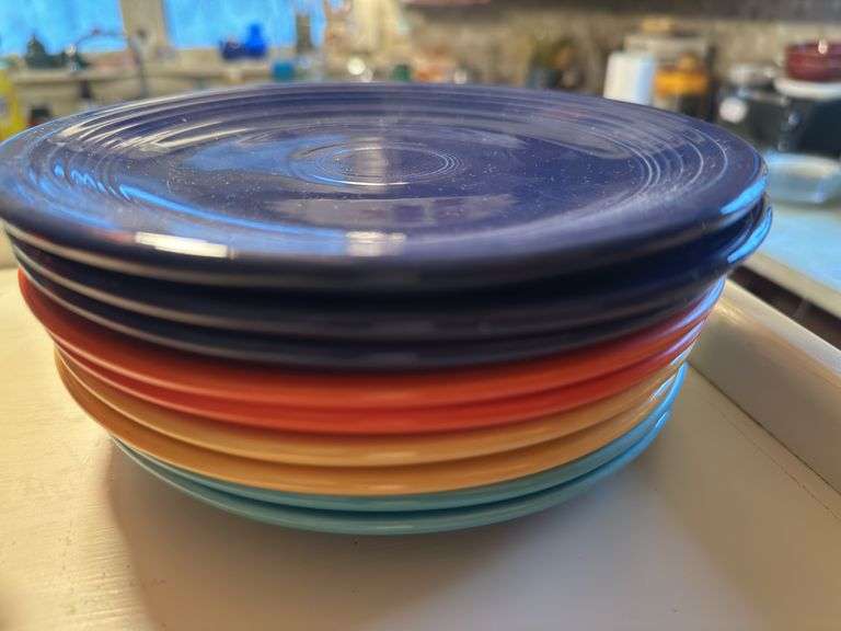 8 Fiesta berry bowls, 6 saucers, 9 salad plates