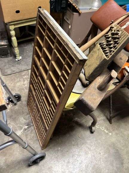 Type tray, brace & bits, meat grinder, block w/ no blade, cast iron lid, shaver, 2 chairs