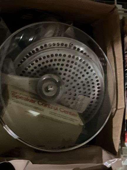 Pots & pans, chopper, tapas filet knife blades, spice rack