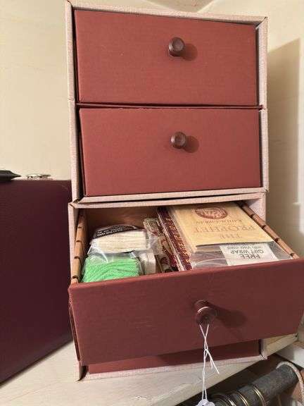 Briefcase and 2-2 drawer cardboard drawer system