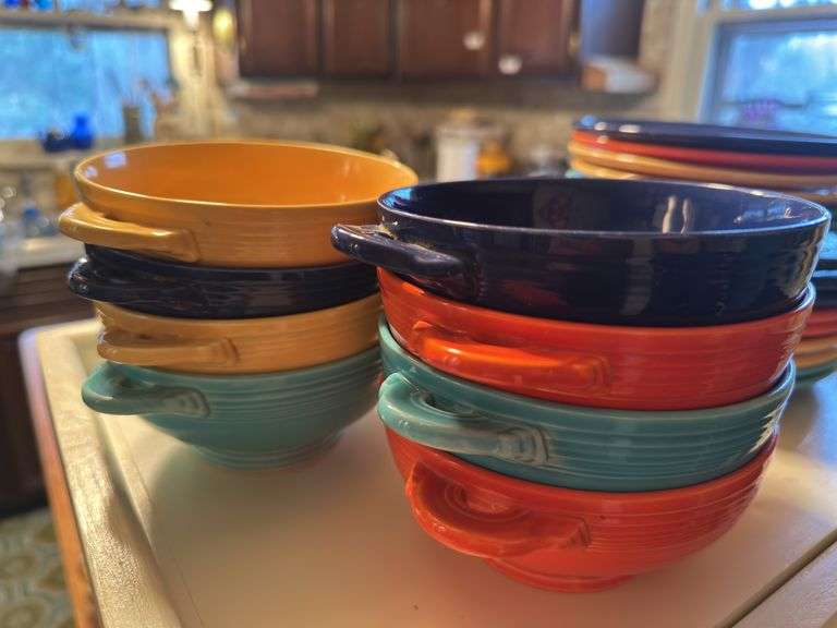 8 Fiesta berry bowls, 6 saucers, 9 salad plates