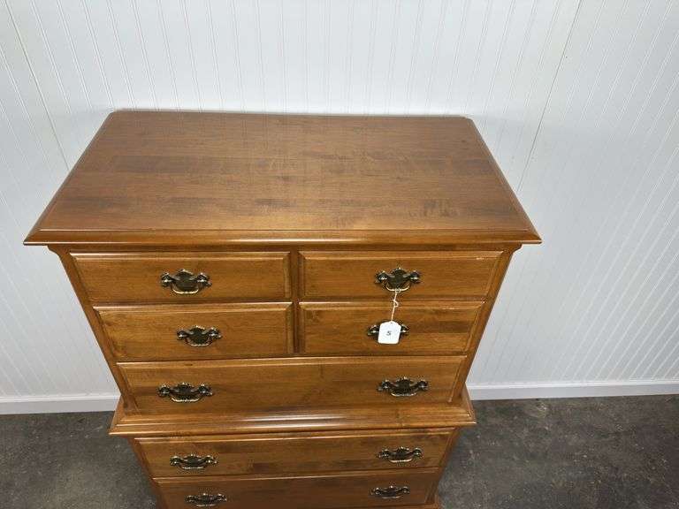 Ethan Allen Maple Chest of Drawers - 7 drawer