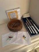 Rada carving set, nut bowl with nut crackers, 4 handkerchiefs, paper napkins