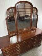 Ethan Allen cherry chest of drawers with mirrored back