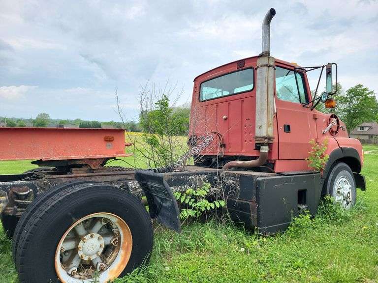1991 Ford L9000  VIN 1FDYS9554MVA14435 image