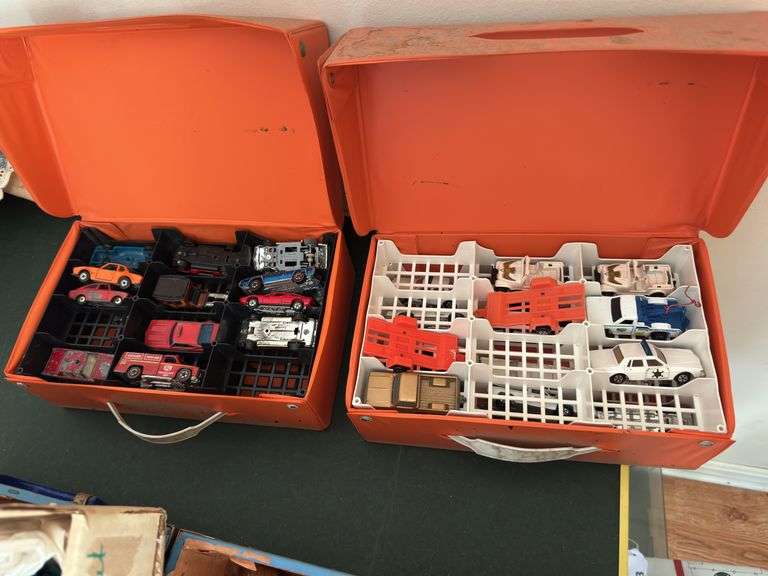 Vintage matchbox cars and 2 Dukes of Hazard carrying cases