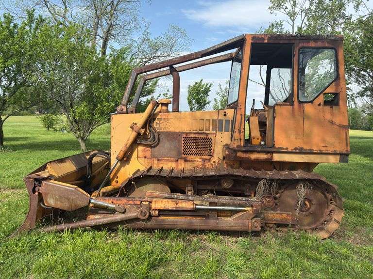 Case 1150B Bulldozer image