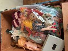 Vintage doll chest and contents, Romeo and Juliet dolls