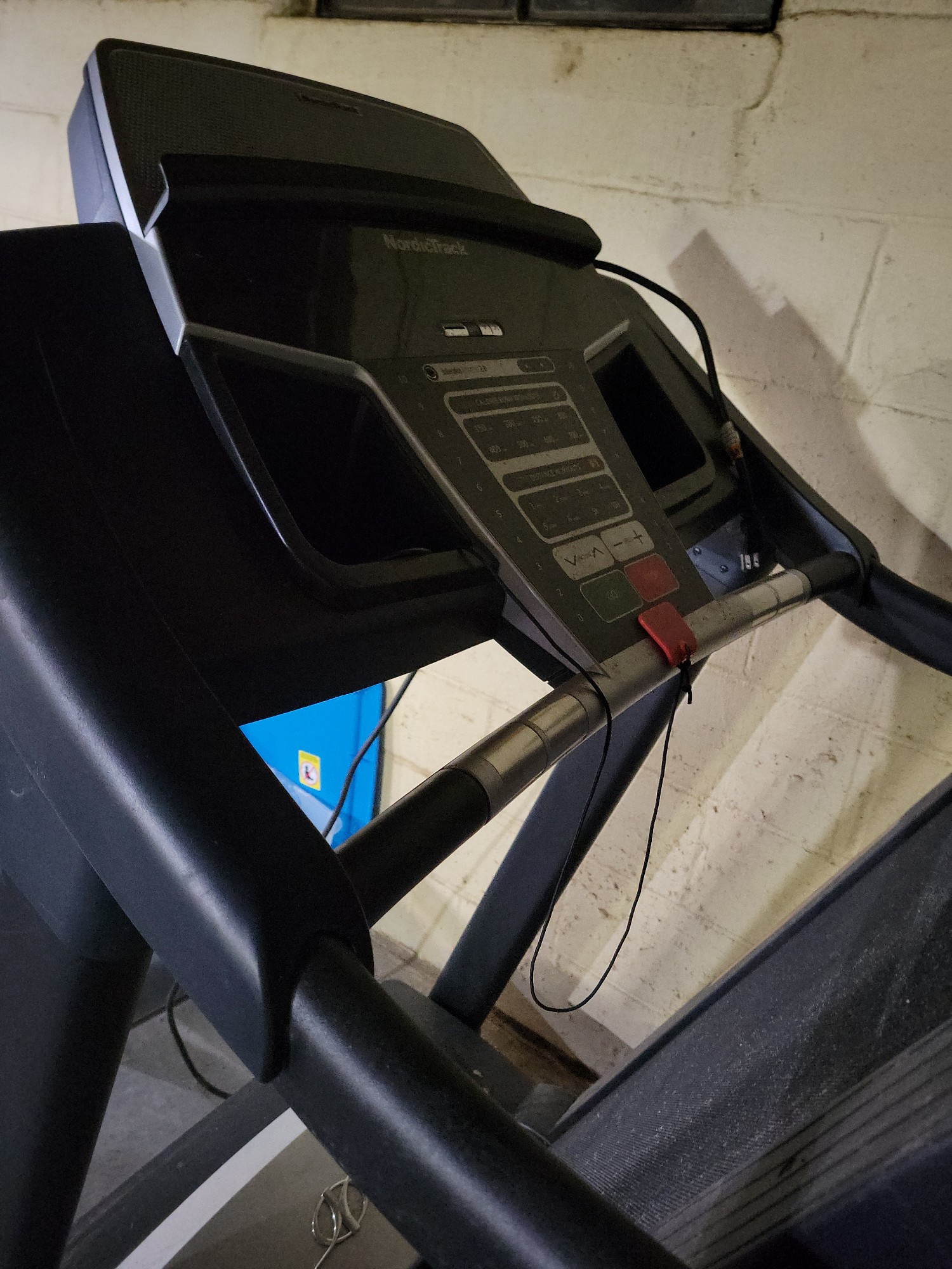 Lot image 2