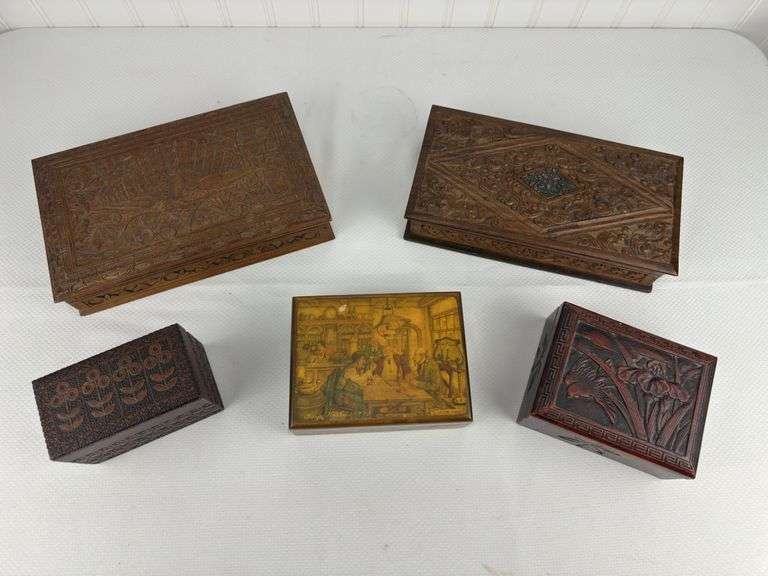 4 Carved wood boxes, laminated box