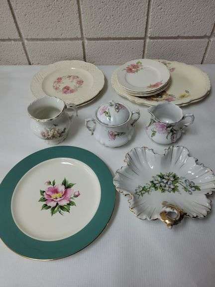 Porcelain Dishware, Sugar/Creamer image