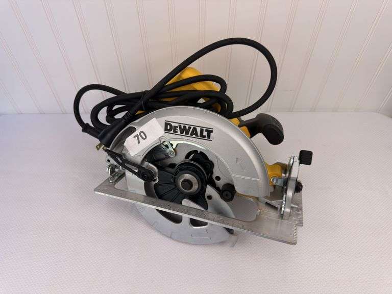 Dewalt Circular saw - New