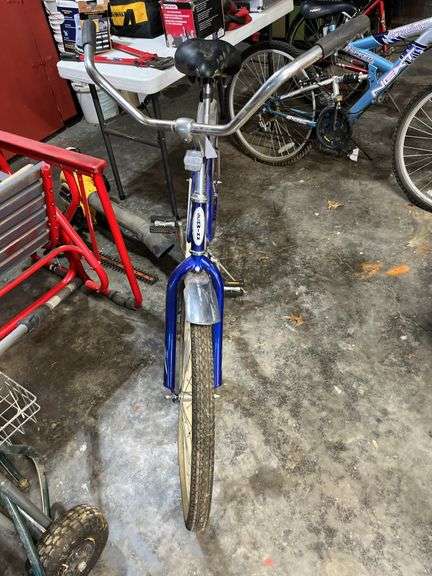 Schwinn Legacy cruiser bike