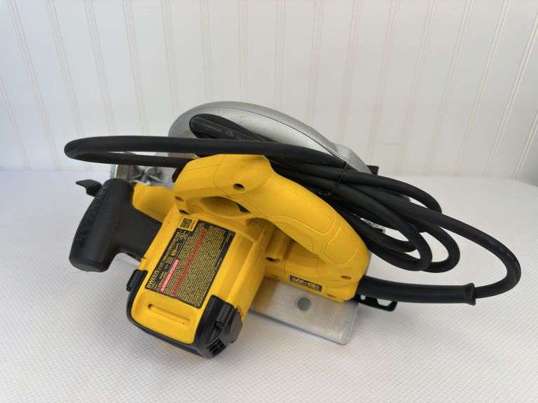 Dewalt Circular saw - New