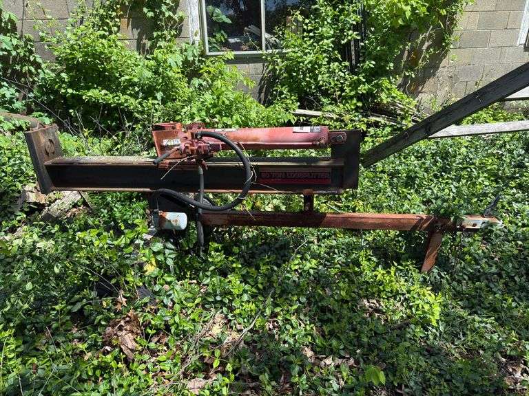 MTD 20 ton log splitter with Briggs & Stratton motor image