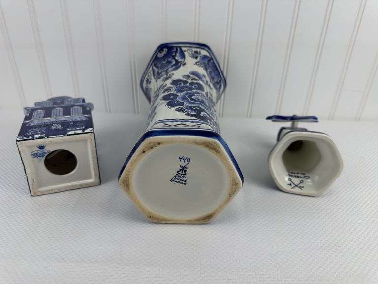 Delfts Holland vase, windmill, bank