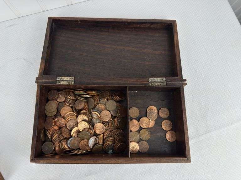 4 Carved wood boxes, laminated box