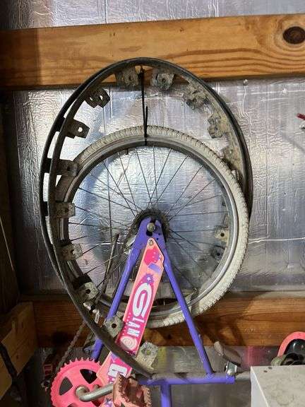 Schwinn sidewinder mountain bike. Pink/ purple bike parts