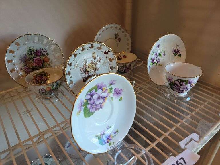 China Tea Cups and Saucers (including plastic stands) image
